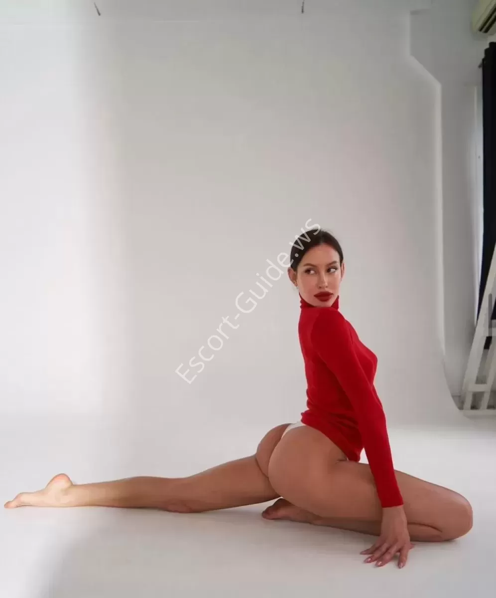 Anita, Kaukasisch