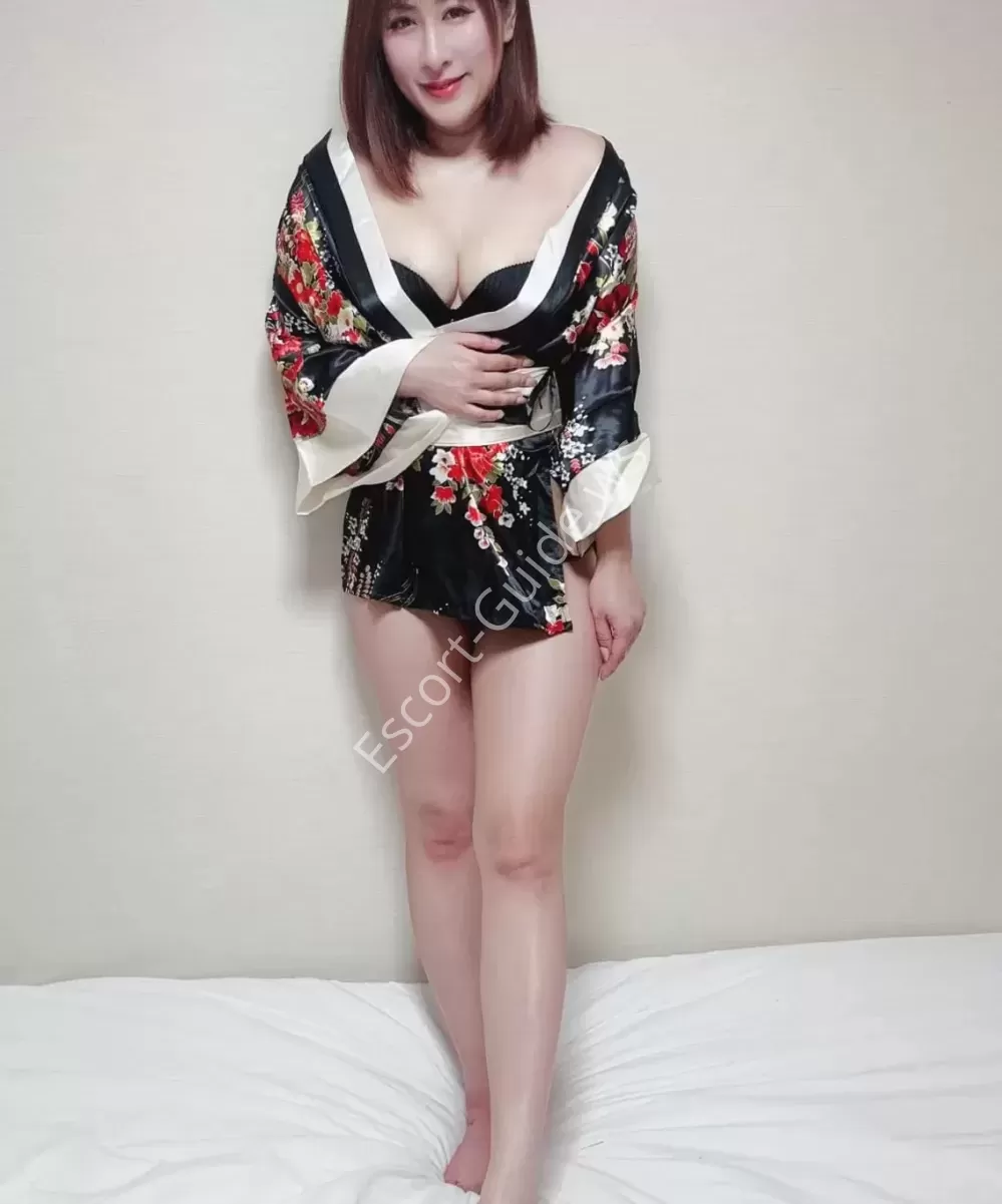 Yuna, Asiatica