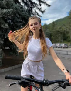 Asfrid, Caucasian