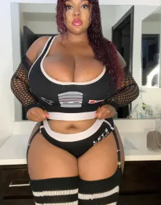 Nikitaxx Ebony, Ebano