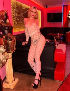 Angi, Caucasian