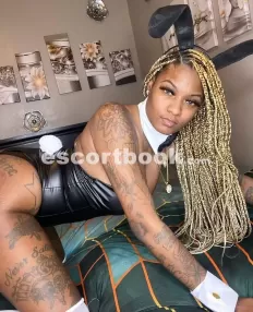 Keisha, Ebenholz