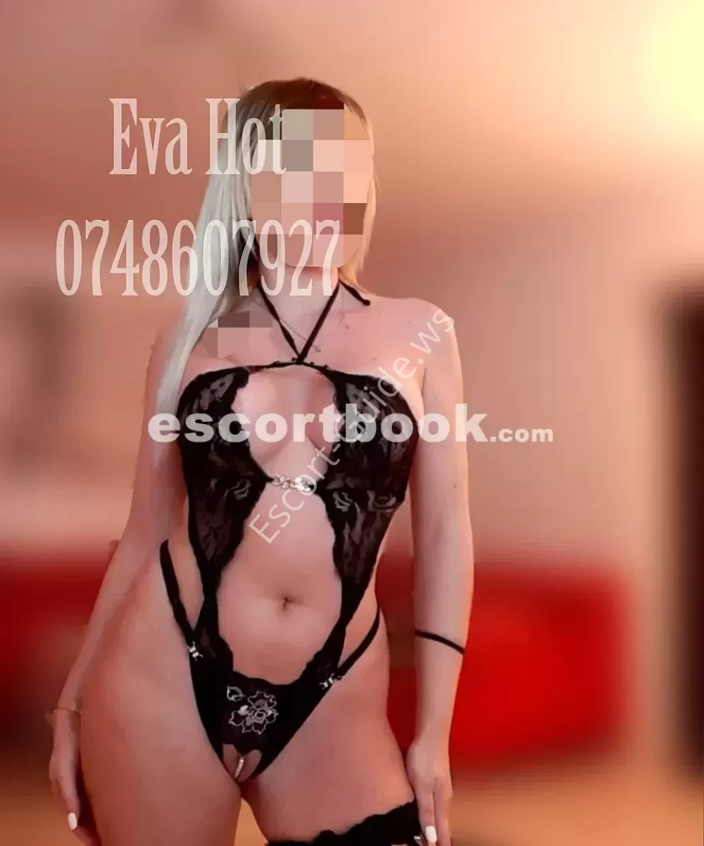 Hot Eva, Caucasian