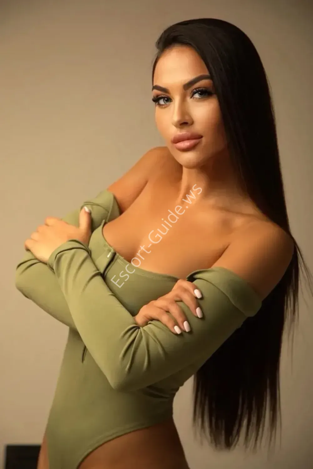 Darlene, Caucasico