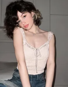 Mirari, Caucasian