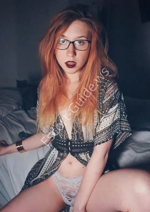 Emelie, Caucasico