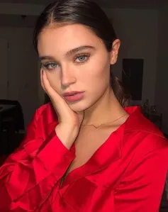 Denisa, Caucasian