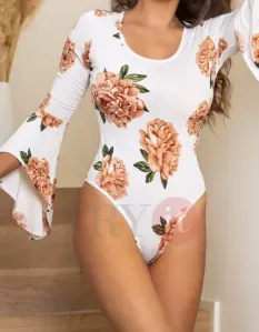 Bella, Caucasian