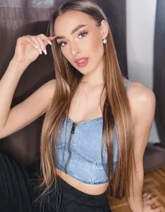 Elvira, Caucasien
