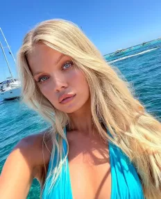 Ulyana, Caucasien
