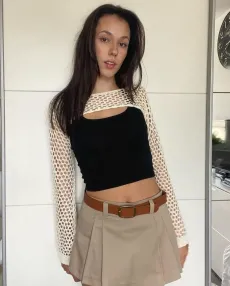 Persis, Caucasian