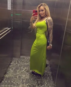 Anais, Caucasian