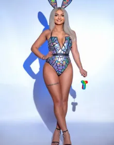 Emma Escortss, Caucasian