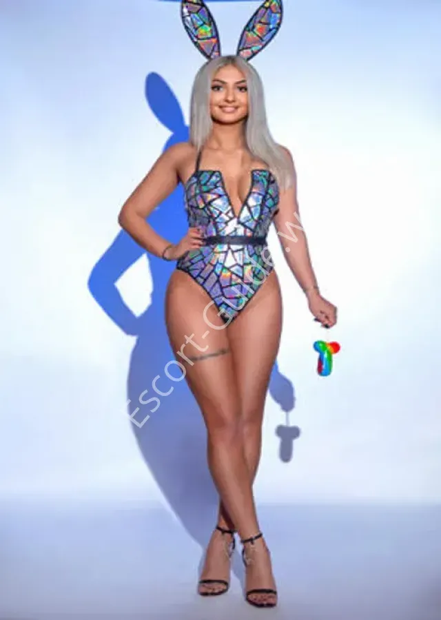 Emma Escortss, Caucasian
