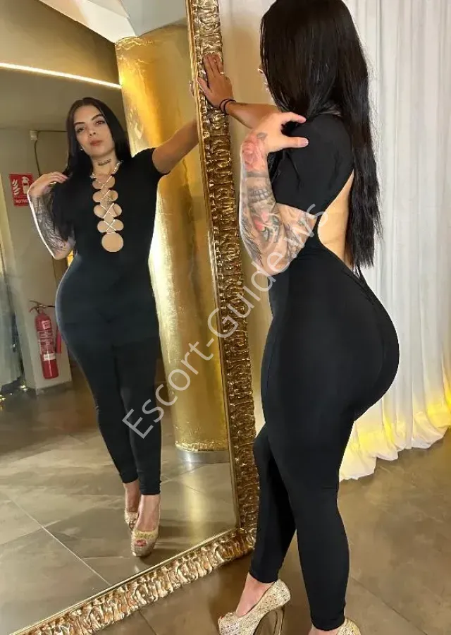 Debby, Latina