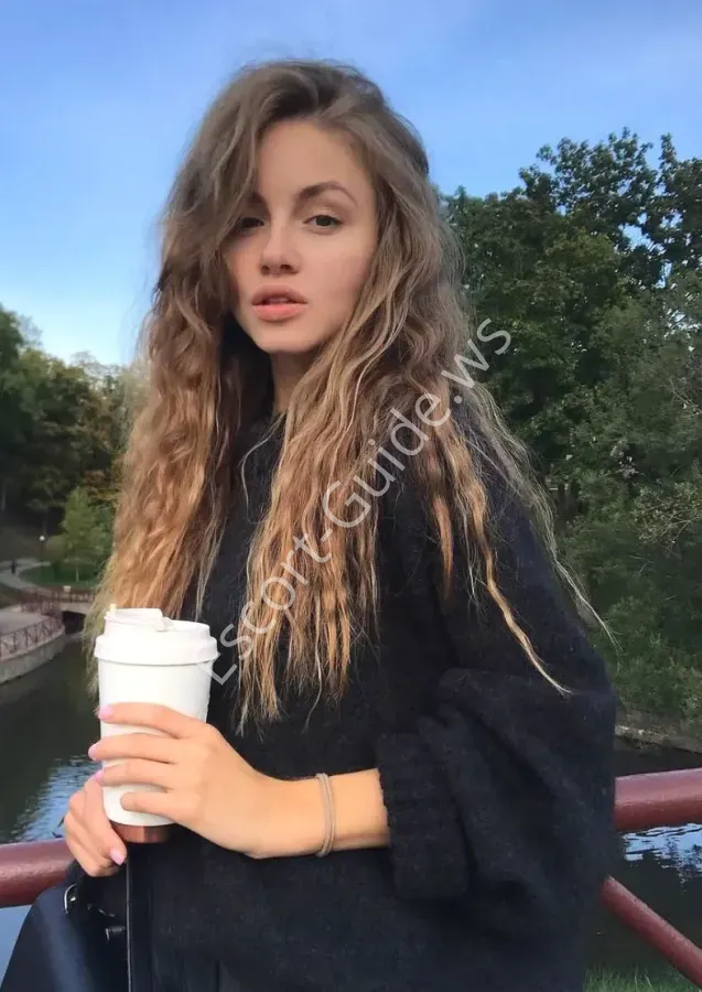 Tracy, Caucasian
