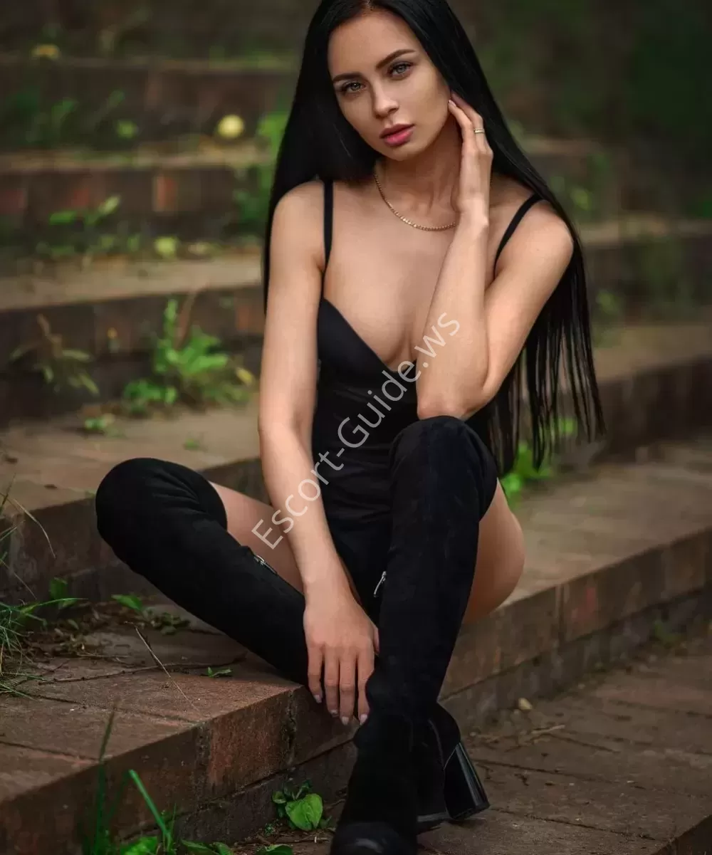 Ellinor, Caucasian