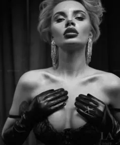 V Mistress v, Caucasian