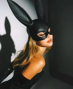 V Mistress v, Caucasian
