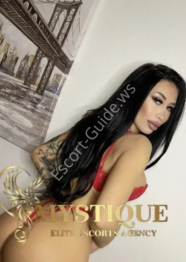 Renata Mystique, Caucasico