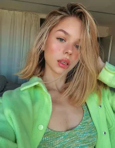 Avana, Caucasian