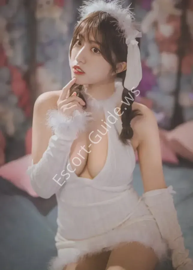 Miyashita Shiori, Asiatico