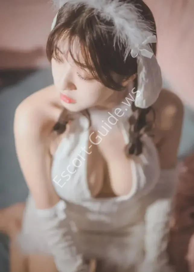 Miyashita Shiori, Asiatico