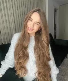 Antonia, Caucasien