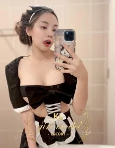 Ratna, Asian