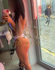 Jeniffer, Caucasico