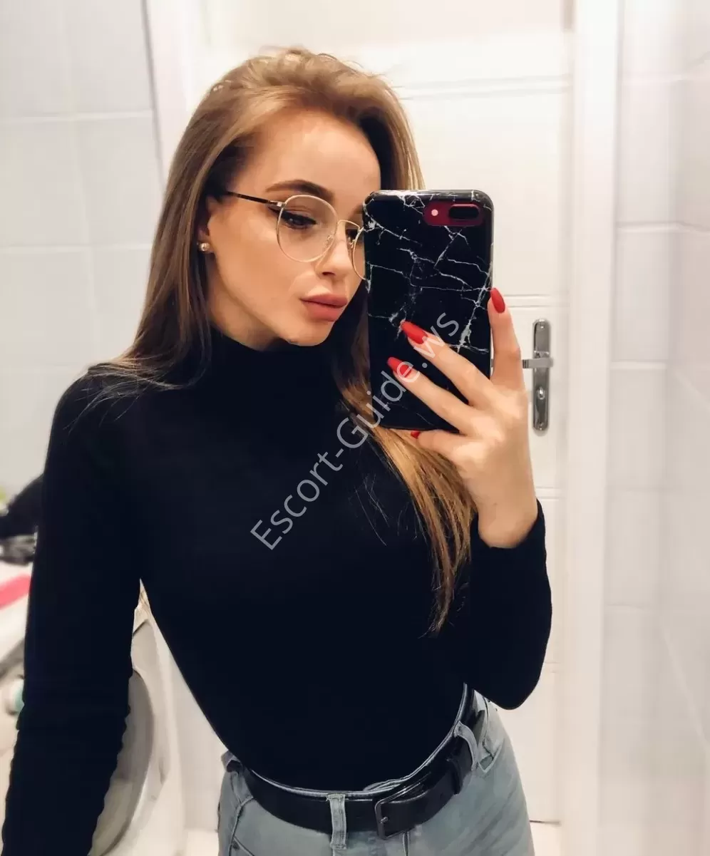 Ebonie, Kaukasisch