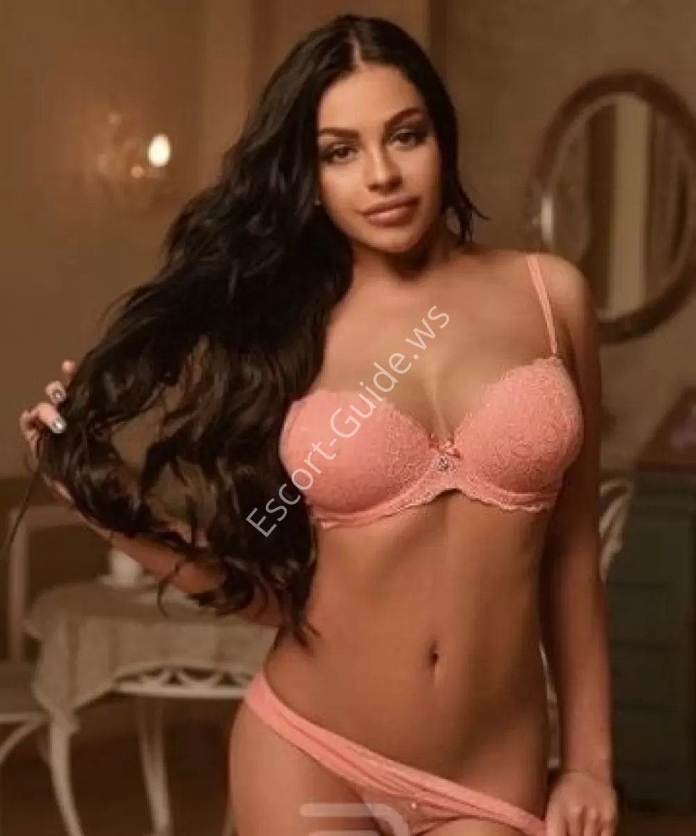 Oana, Kaukasisch