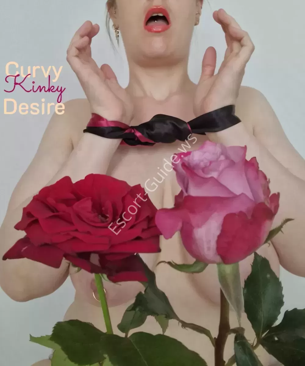 Curvy Kinky, Kaukasisch