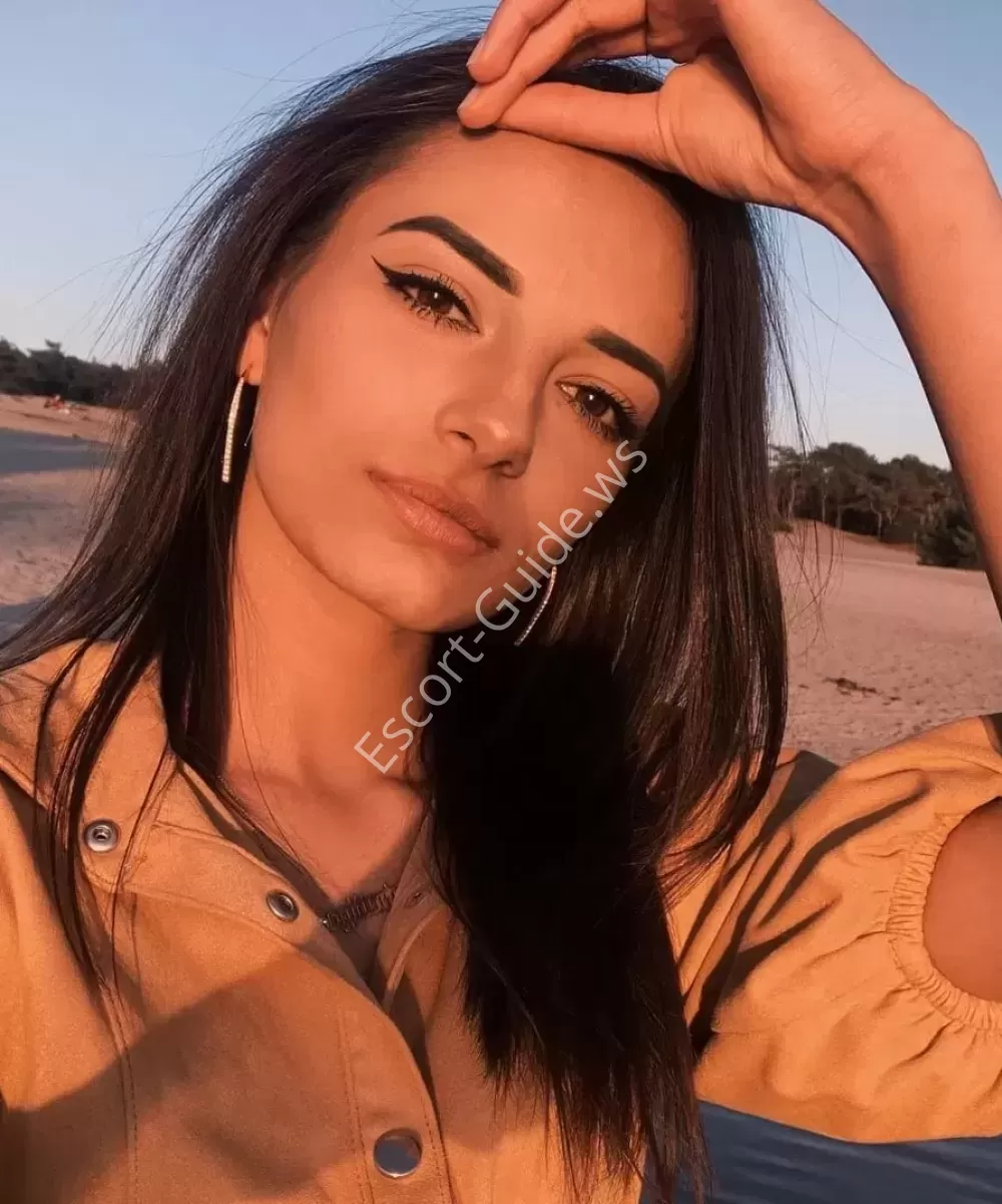 Vilma, Caucasian