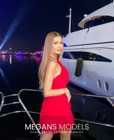 Alina, Caucasien