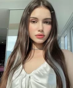 Helina, Caucasian