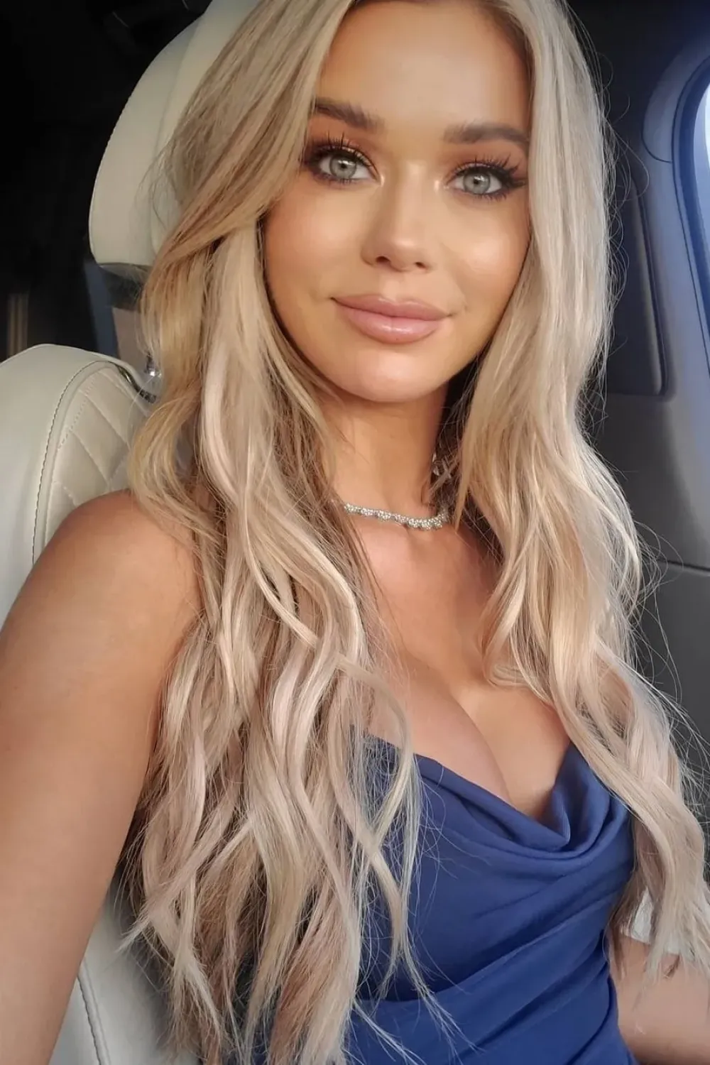 Dominga, Caucasian