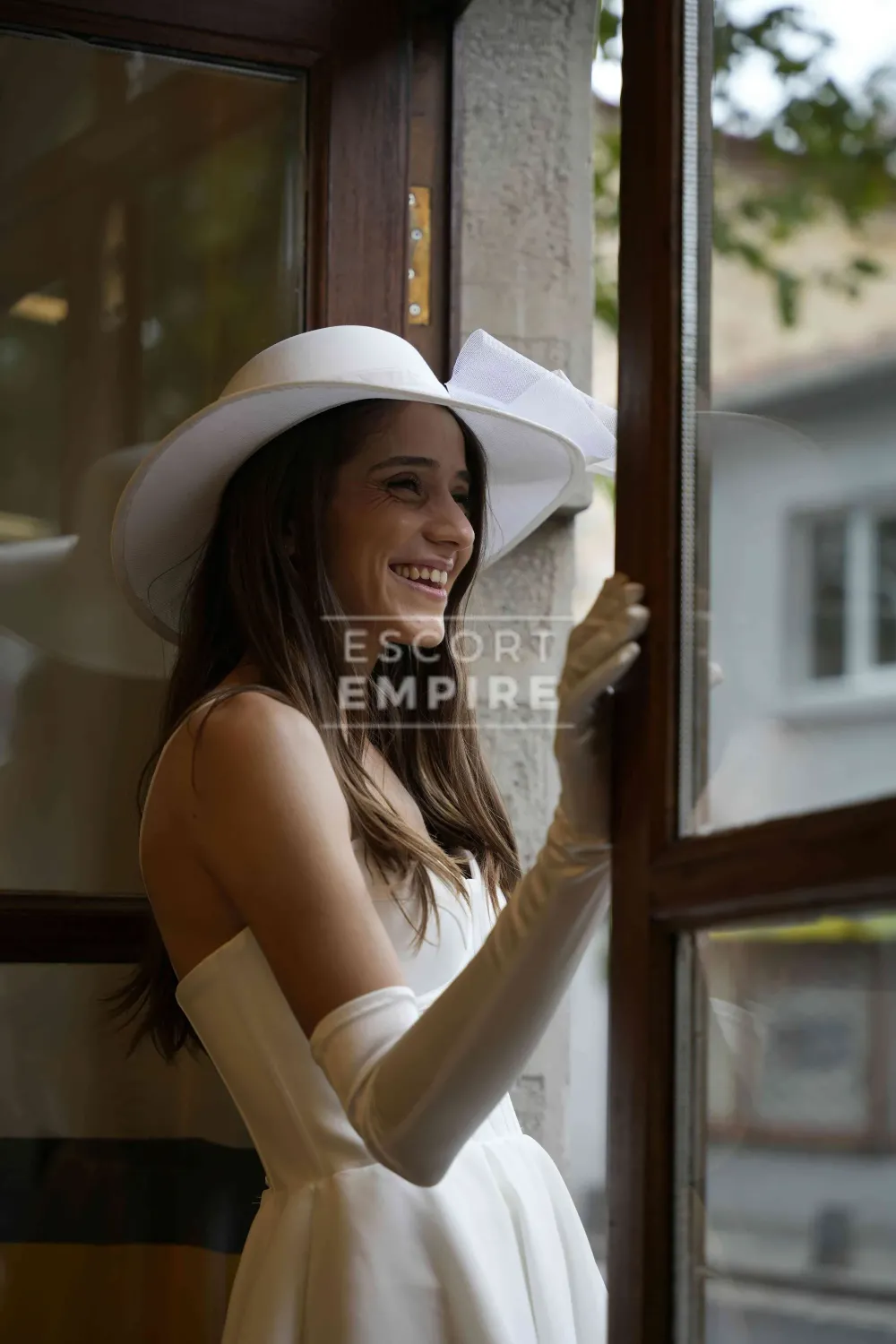 Daniela, Caucasien