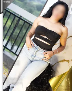 Isabella, Latina