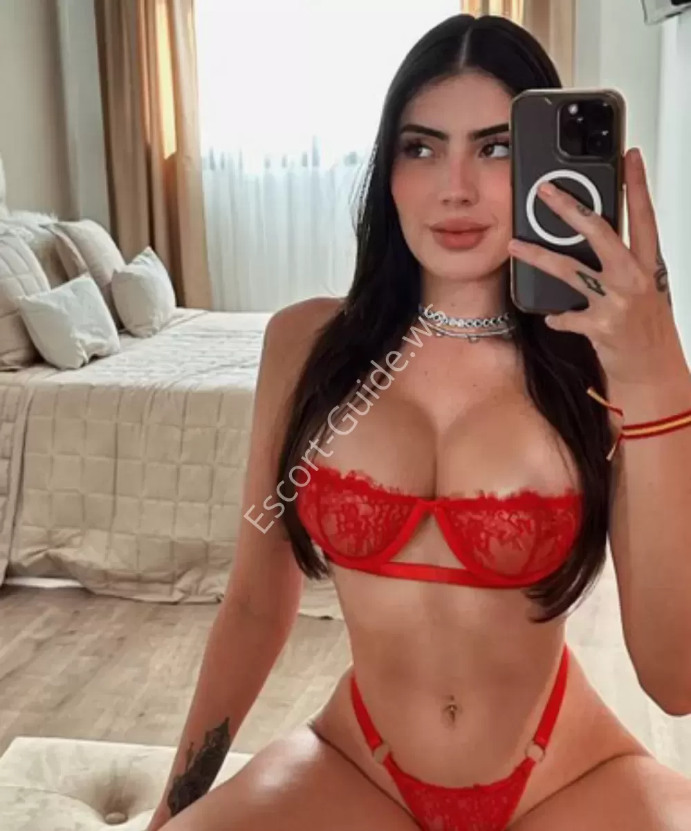 Paulina, Caucasico