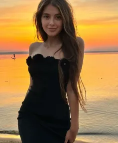 Marmee, Caucasian