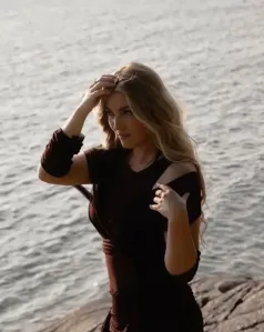 Oksana, Caucasian