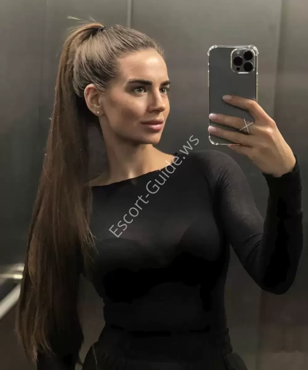 Elpida, Caucasian