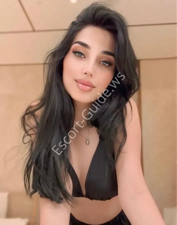 Luiza, Latina