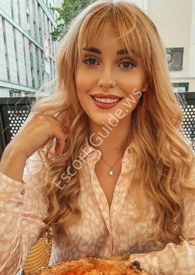 Leilani, Caucasian