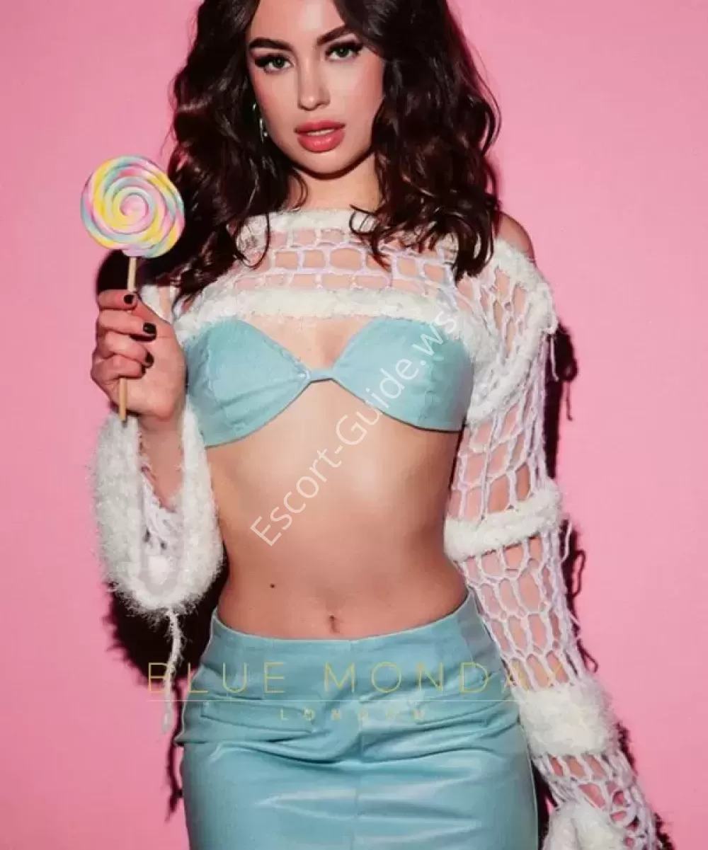 Victoria, Caucasian