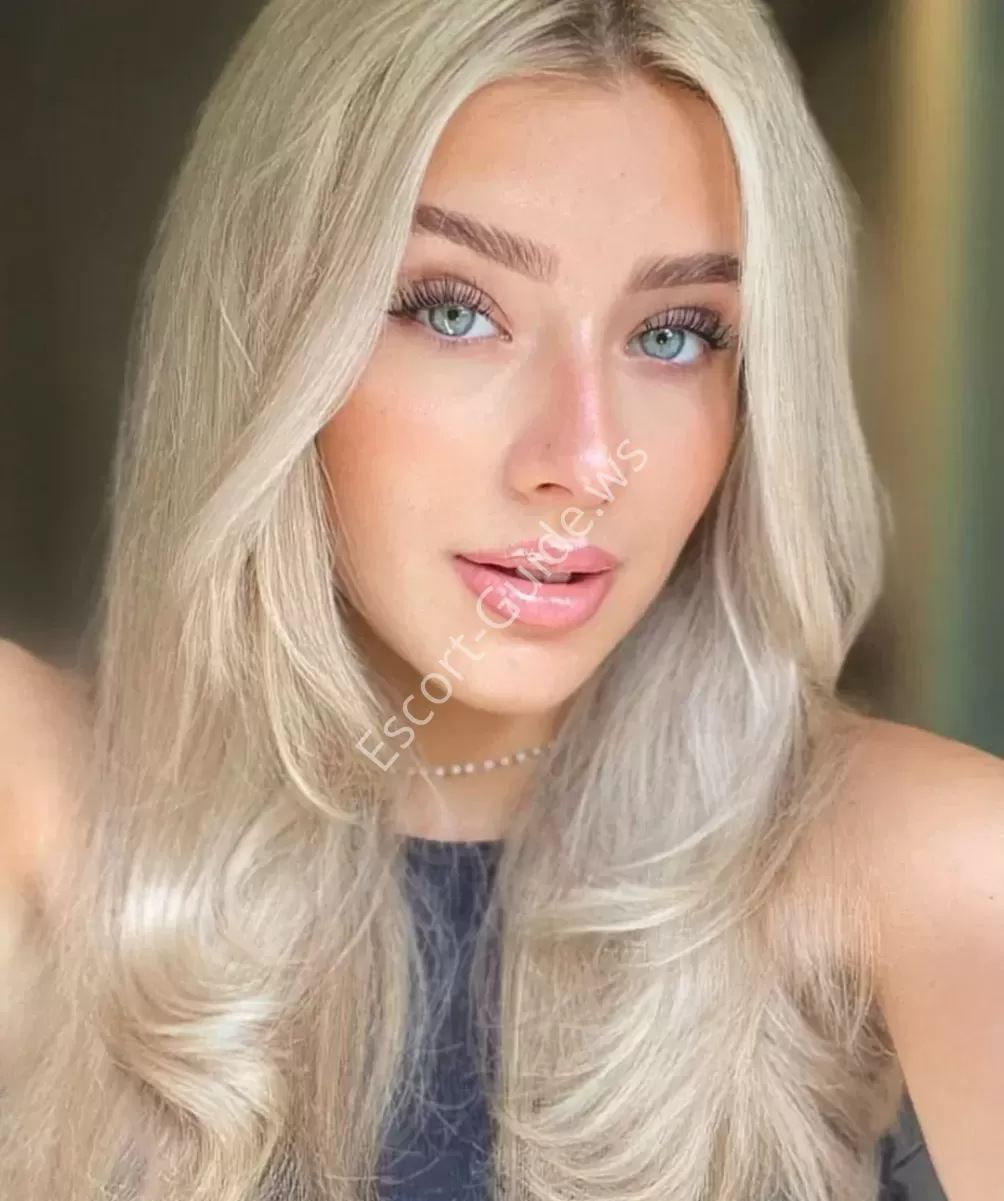 Kristel, Caucasian