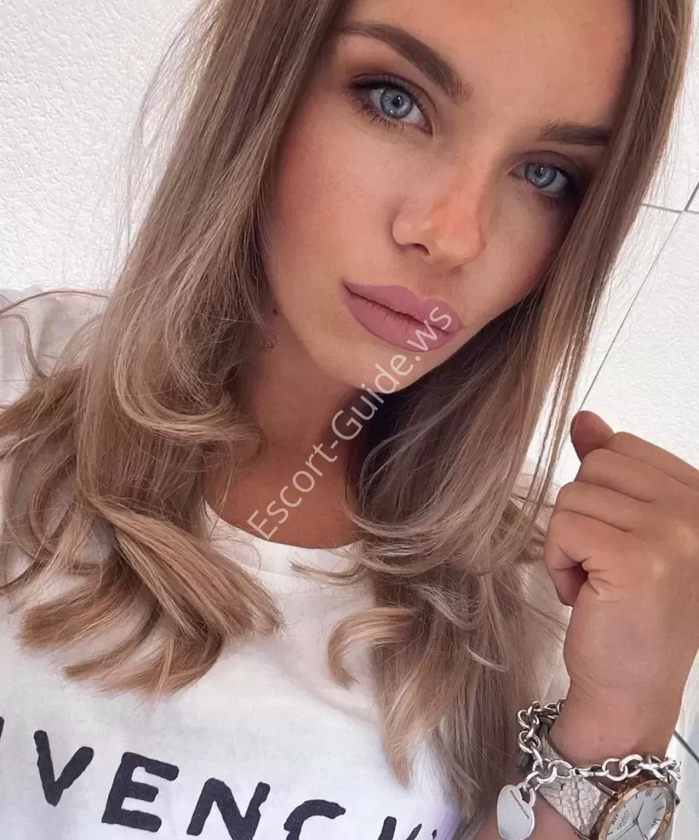 Belle, Kaukasisch