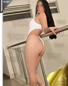 Angie, Caucasien