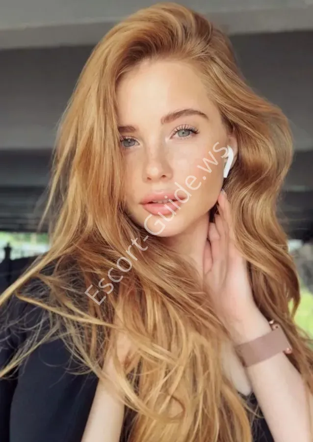 Charlotte, Caucasian